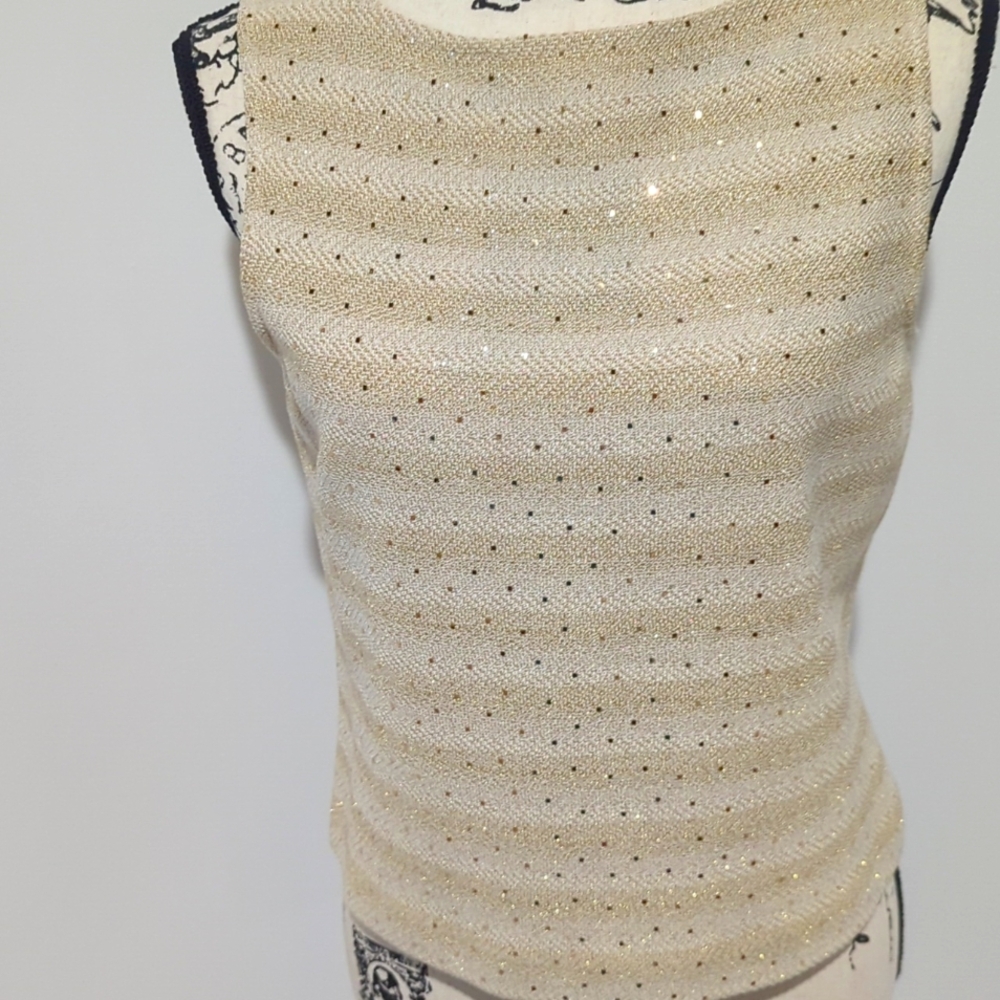 St John Evening top. Size small